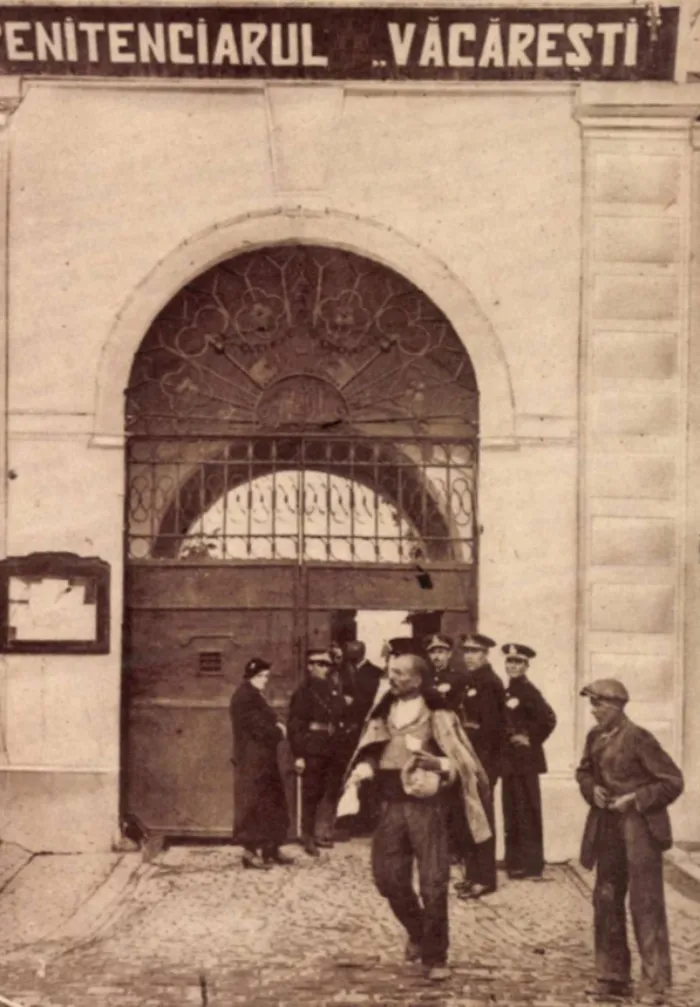 Poarta Inchisorii Vacaresti in 1940, Bucuresti