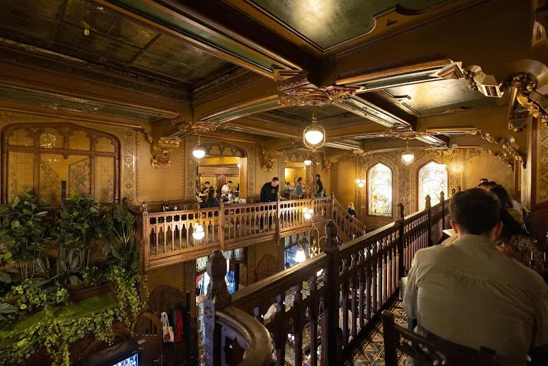 Caru' cu Bere traditional restaurant