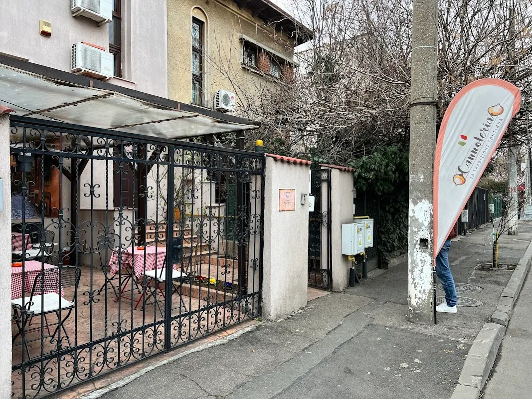 Cannoleria