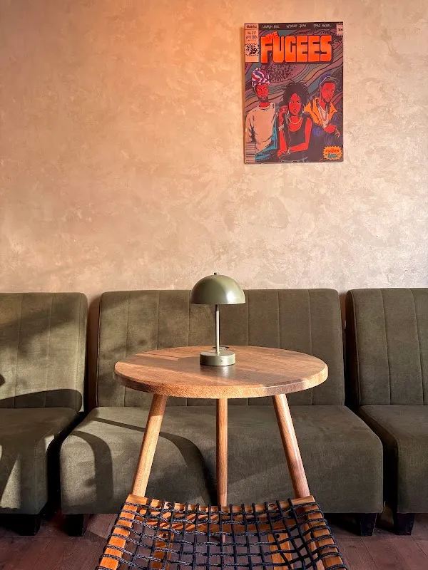 Rewind Cafe-Bar & Record Shop