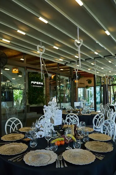 Restaurant Pipera on Bulevardul Pipera
